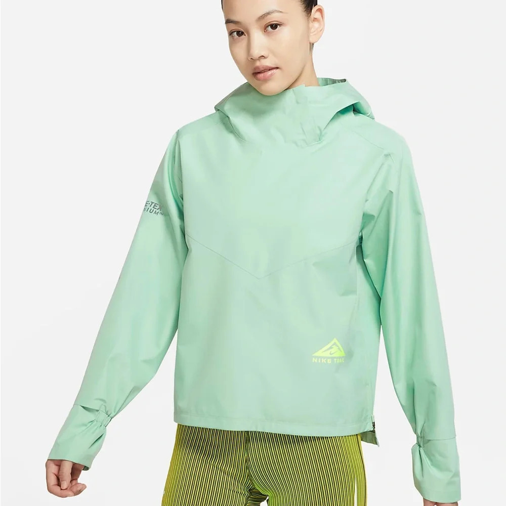 Women’s Nike Gore-Tex Infinium Trail Running Jacket Green Size XS NEW